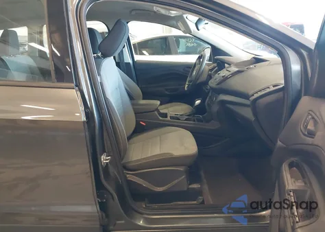 2018 Ford Escape S z USA, uszkodzony, nr VIN 1FMCU0F78JUC34799